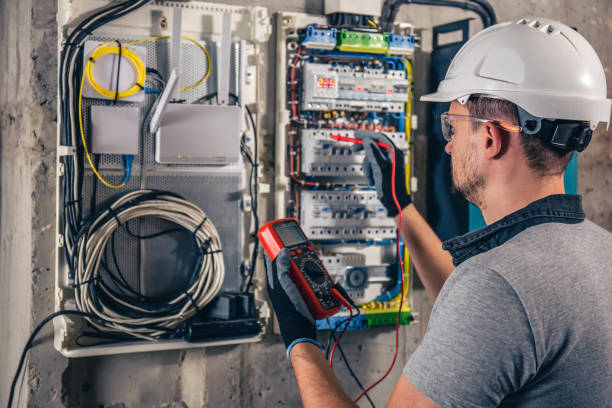 Best Electrical Contractors for Businesses  in Le Mars, IA