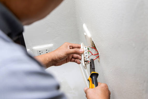 Best Electrical Rewiring Services  in Le Mars, IA